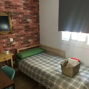 https://practical-room-barcelona-fira-airport.top-hotels-tarragona.com